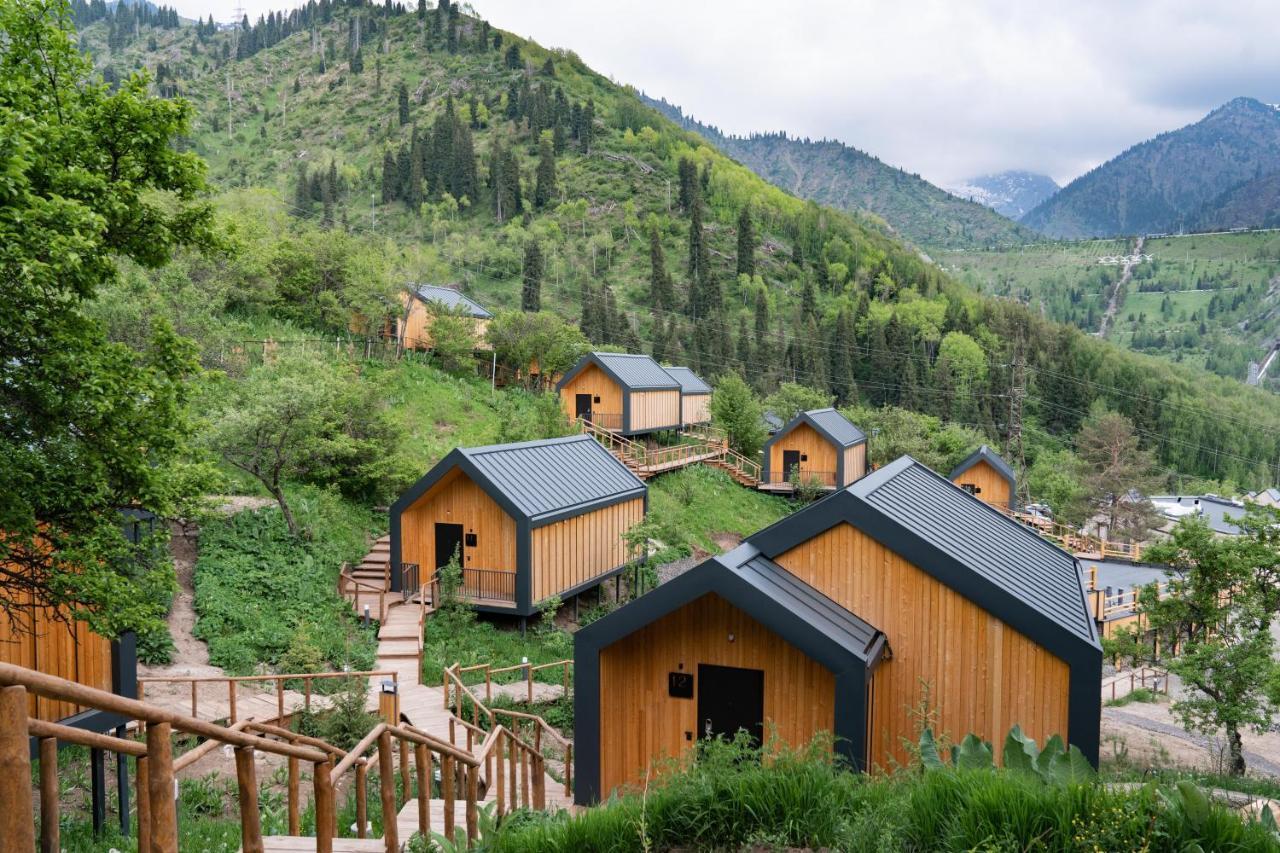 Qazaq Auyl Eco Hotel Almaty Bagian luar foto