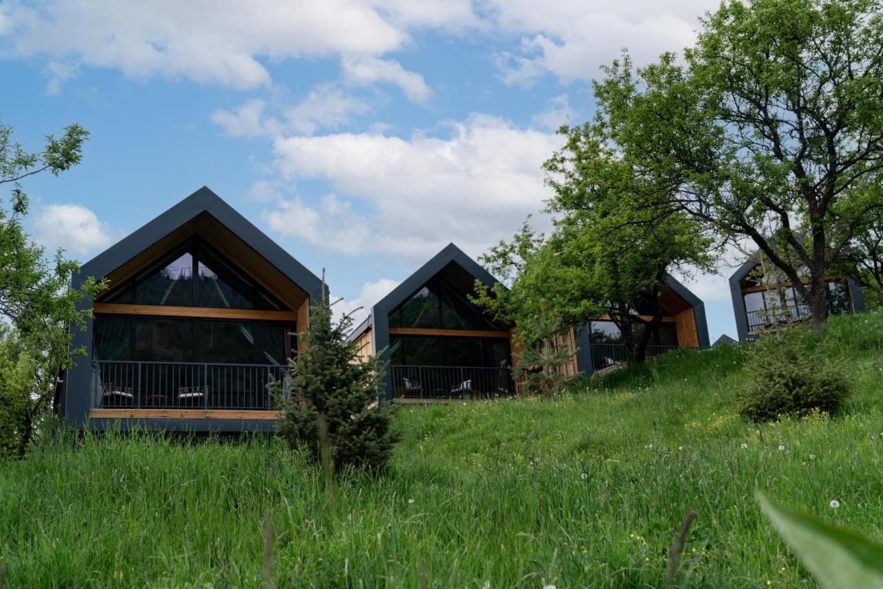Qazaq Auyl Eco Hotel Almaty Bagian luar foto