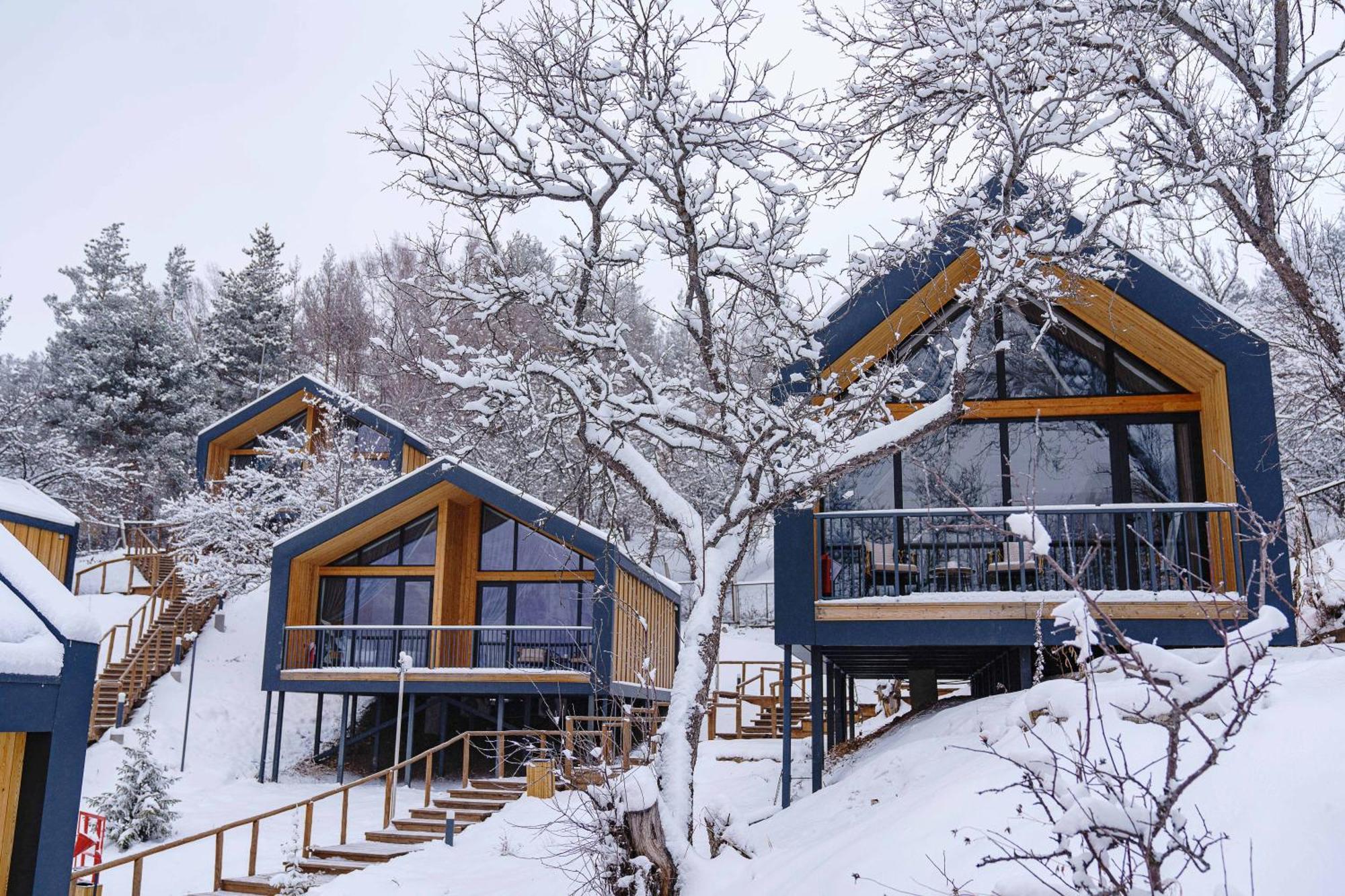 Qazaq Auyl Eco Hotel Almaty Bagian luar foto