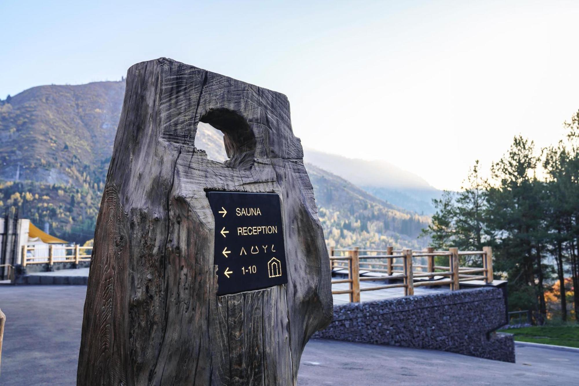 Qazaq Auyl Eco Hotel Almaty Bagian luar foto
