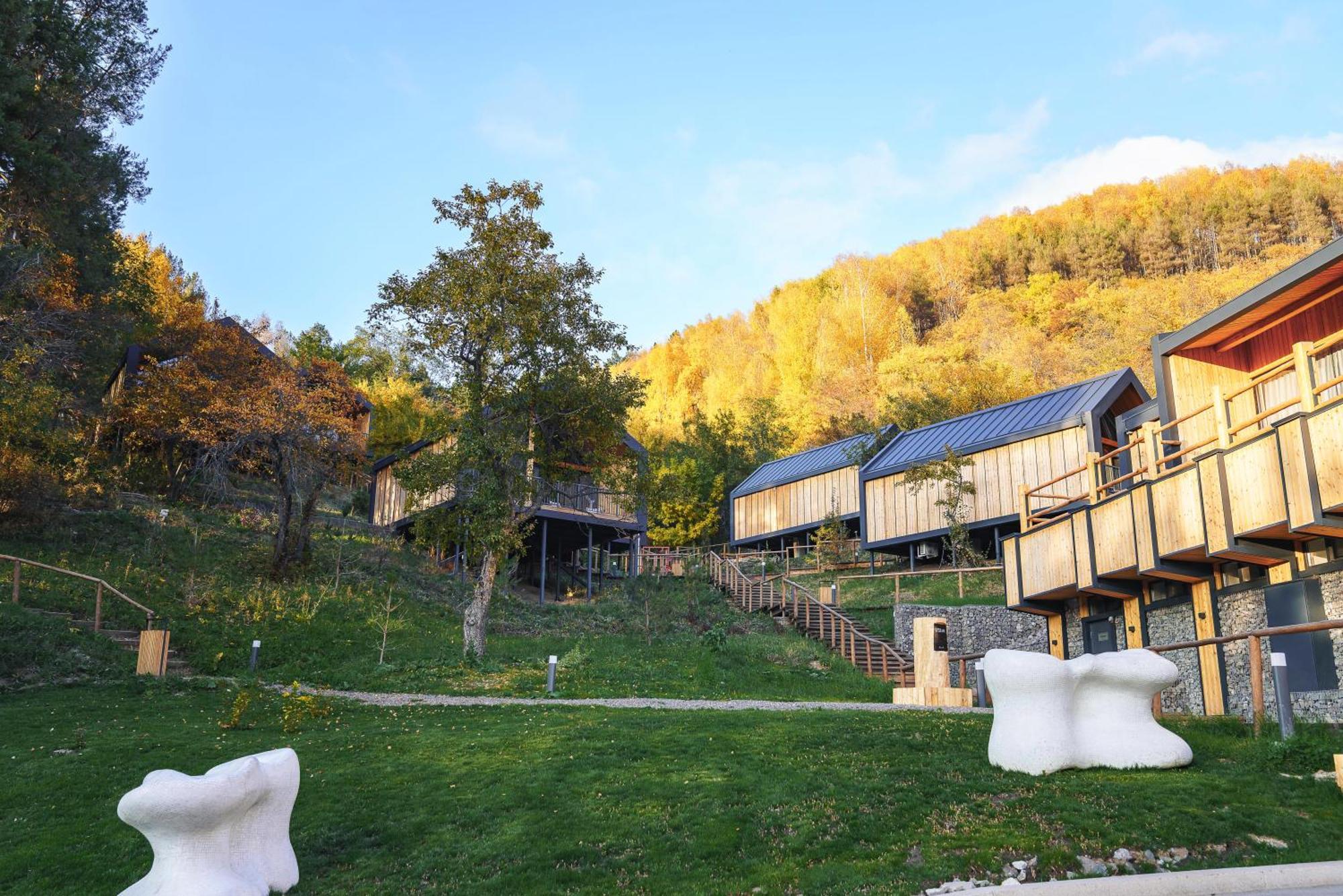 Qazaq Auyl Eco Hotel Almaty Bagian luar foto