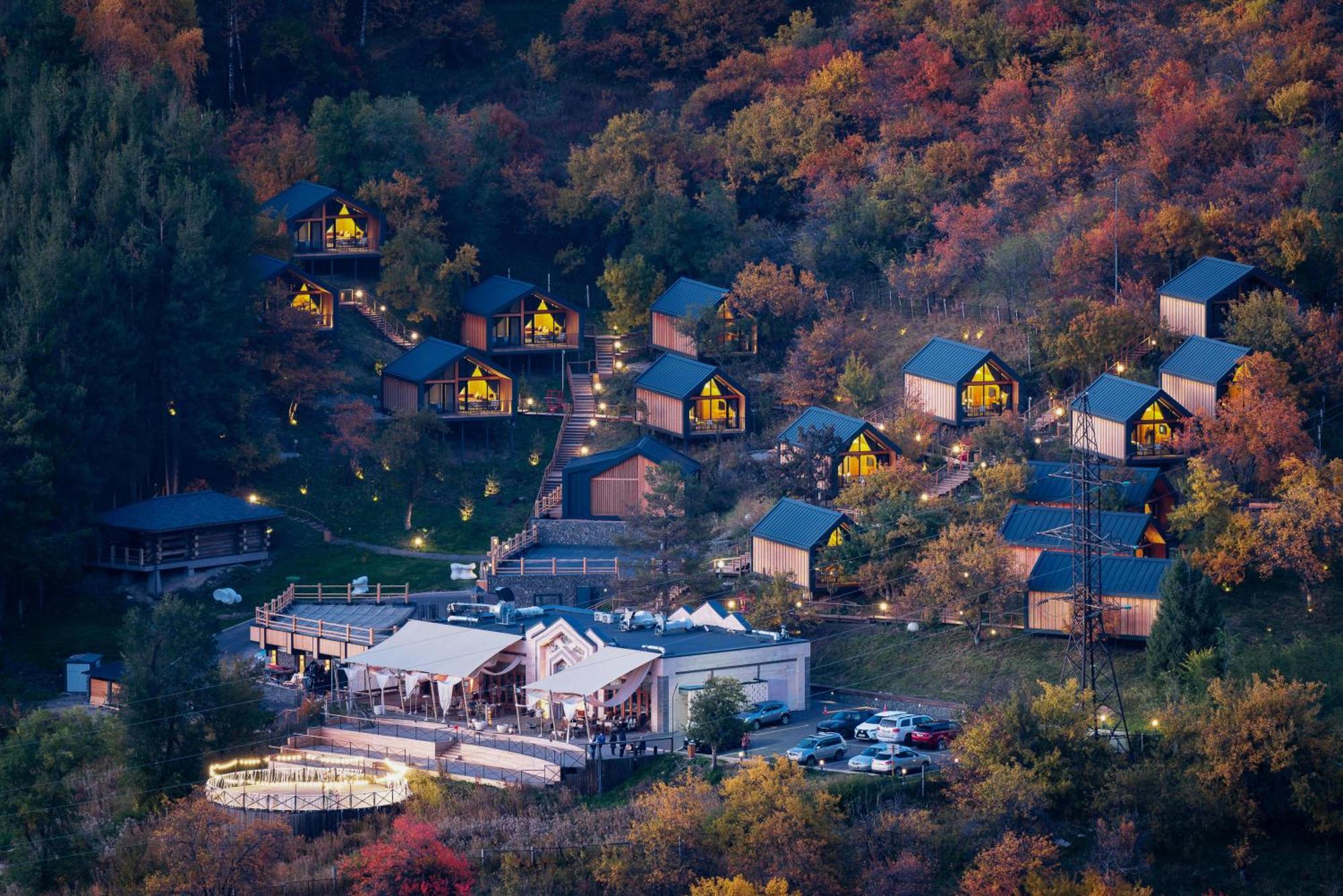 Qazaq Auyl Eco Hotel Almaty Bagian luar foto