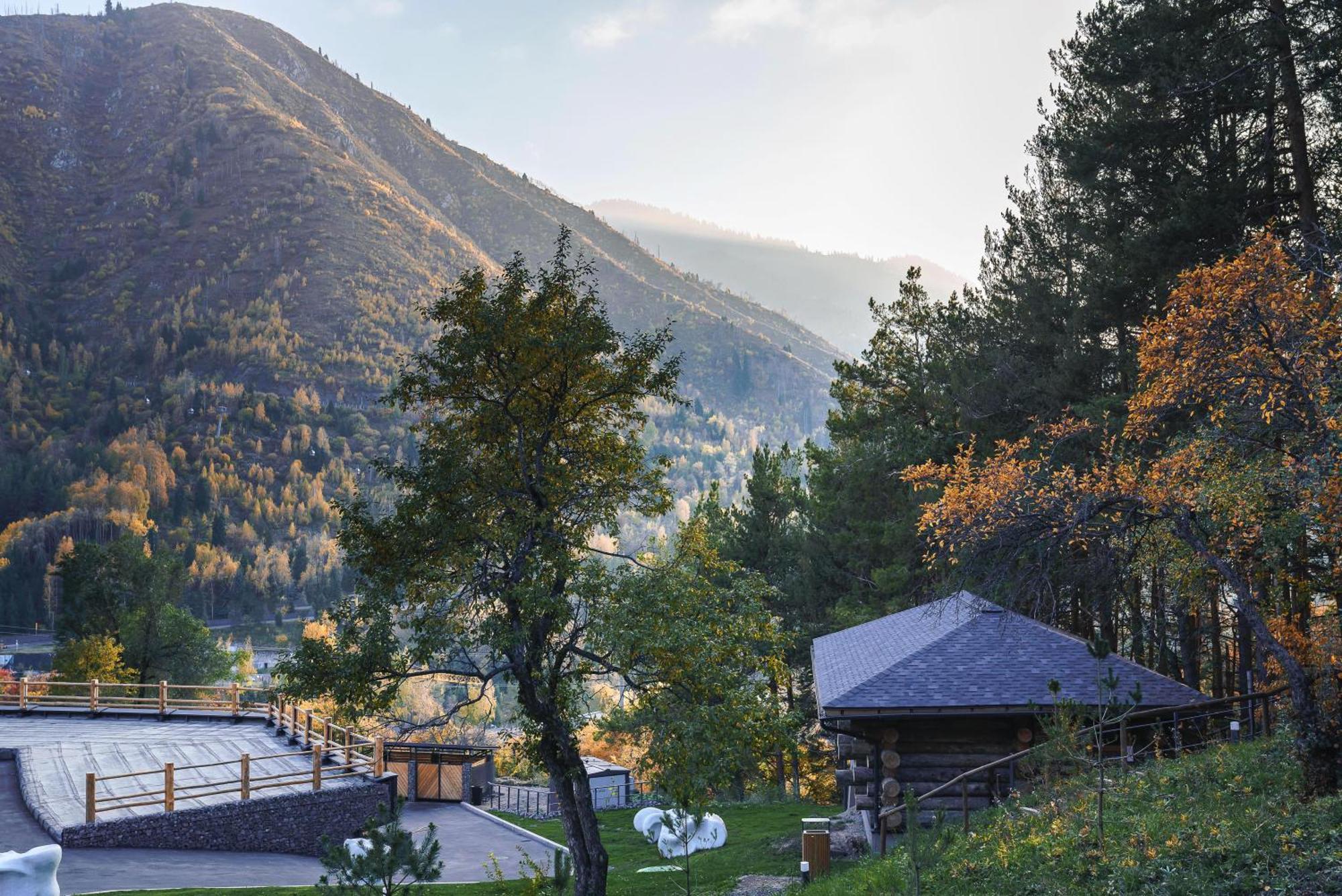 Qazaq Auyl Eco Hotel Almaty Bagian luar foto