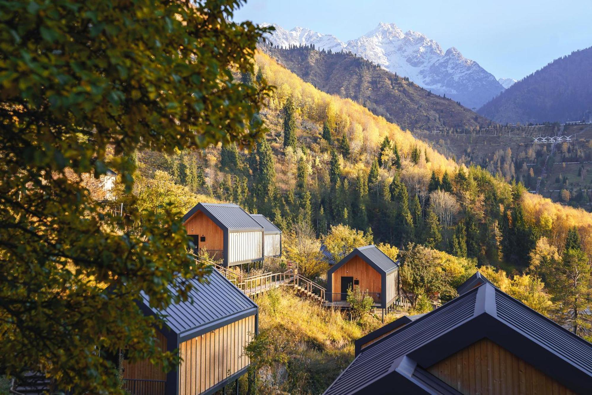 Qazaq Auyl Eco Hotel Almaty Bagian luar foto
