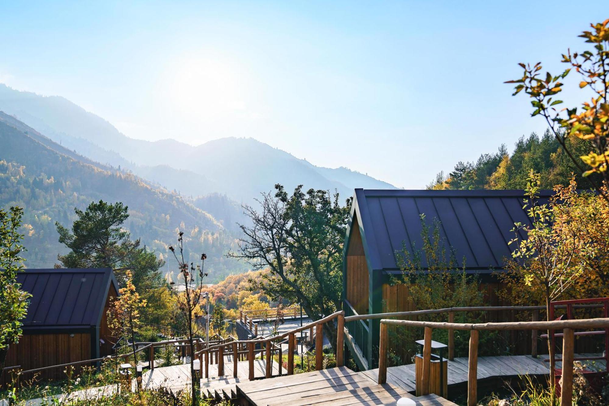 Qazaq Auyl Eco Hotel Almaty Bagian luar foto